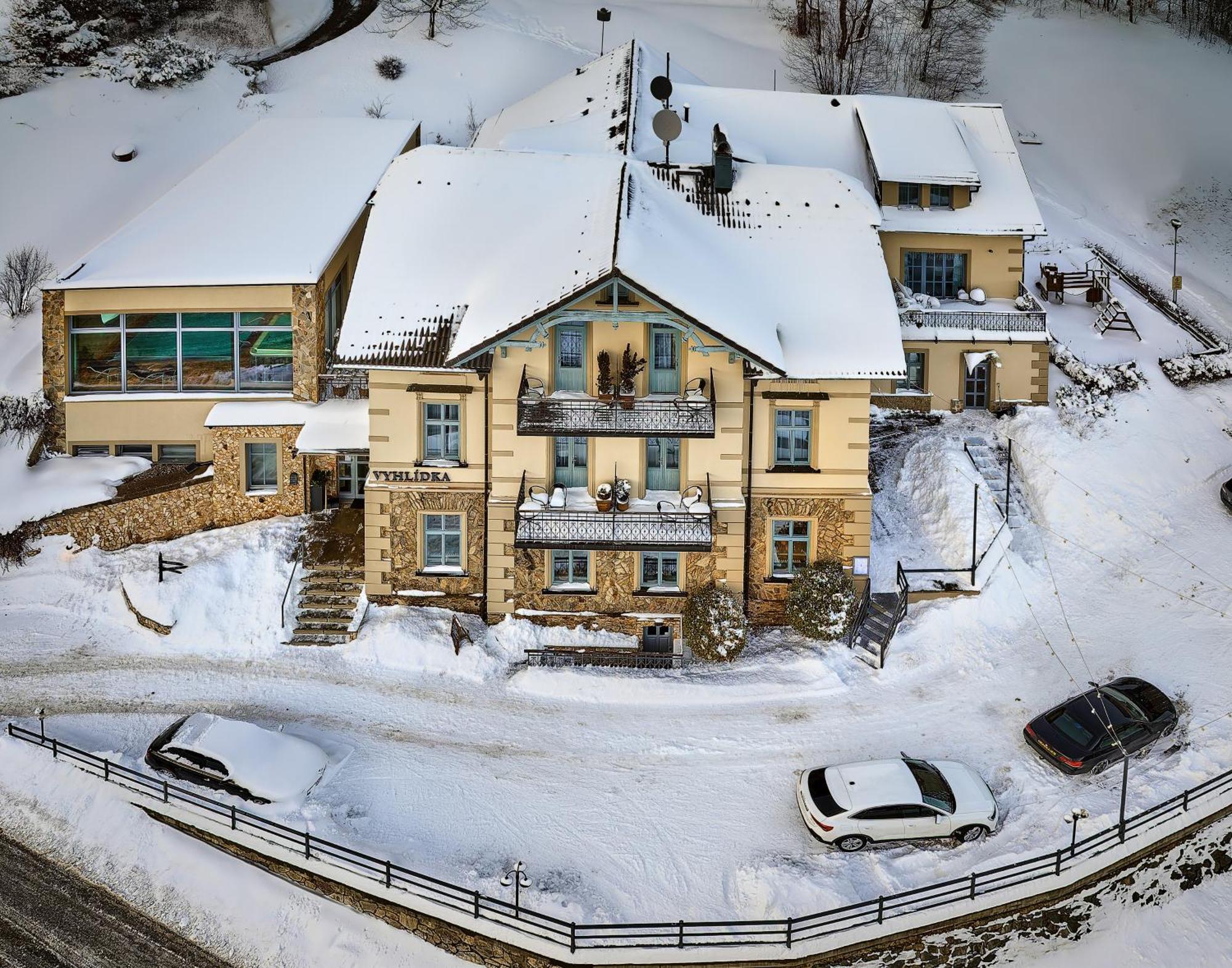 Residence Vyhlidka ヤンスケー・ラーズニェ エクステリア 写真