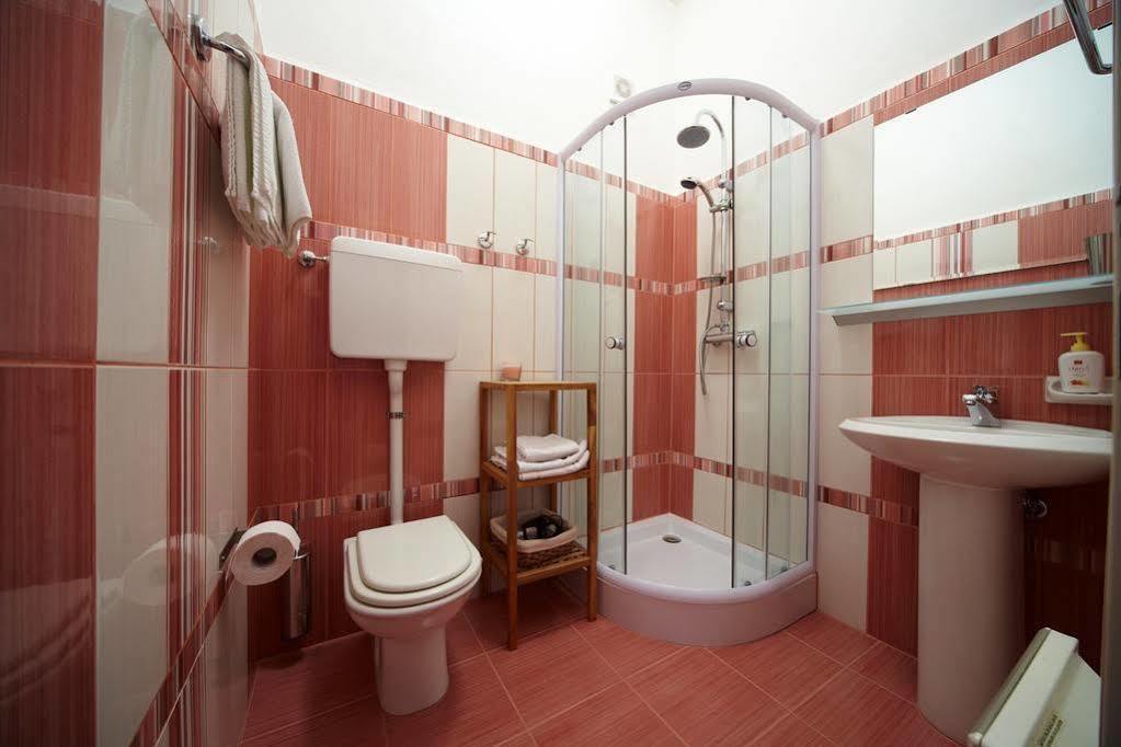 Residence Vyhlidka ヤンスケー・ラーズニェ エクステリア 写真