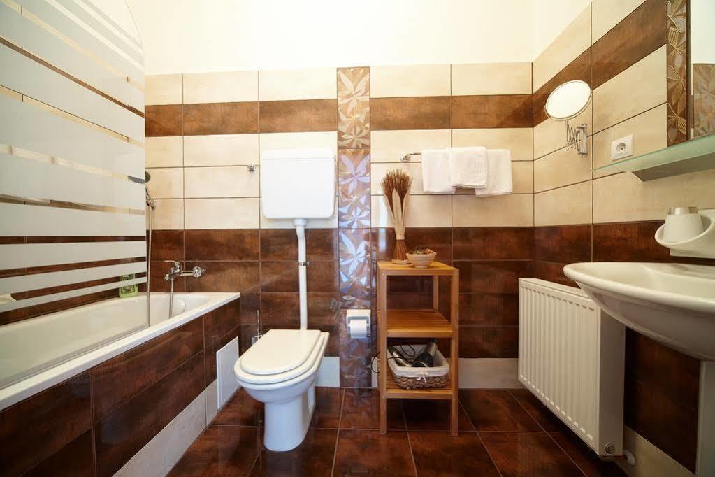 Residence Vyhlidka ヤンスケー・ラーズニェ エクステリア 写真