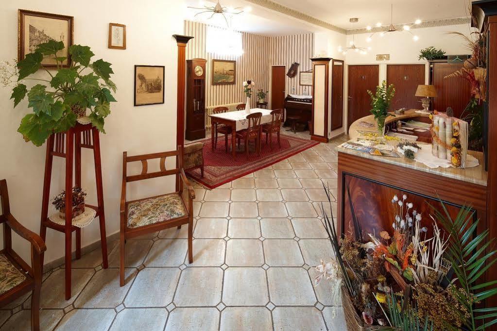 Residence Vyhlidka ヤンスケー・ラーズニェ エクステリア 写真